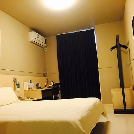 Jinjiang Inn Zhuhai Gongbei Fuhuali מראה חיצוני תמונה